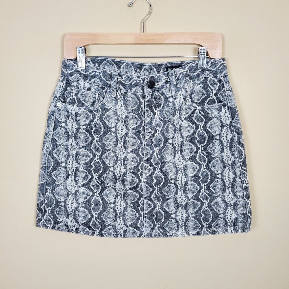 Blanknyc A-Line High Rise Skirt in Snake Along Size 28